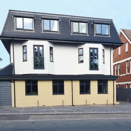 Luxury 3 Bedroom Apartment Near Bournemouth Beach & Poole Esterno foto
